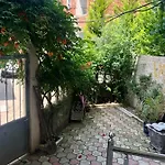 Mjolly 티라나