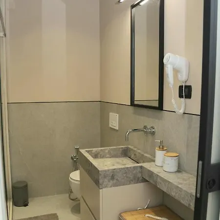 Mjolly Apartment Tirana